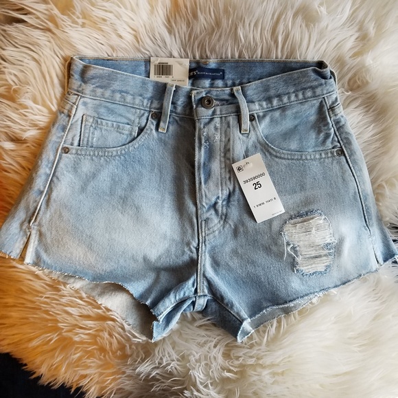 Levi's made and crafted high rise cut off shorts - Picture 5 of 7